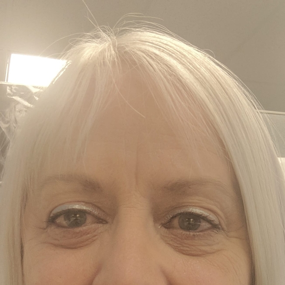 Meet your Posher, Elizabeth - Picture 1 of 1